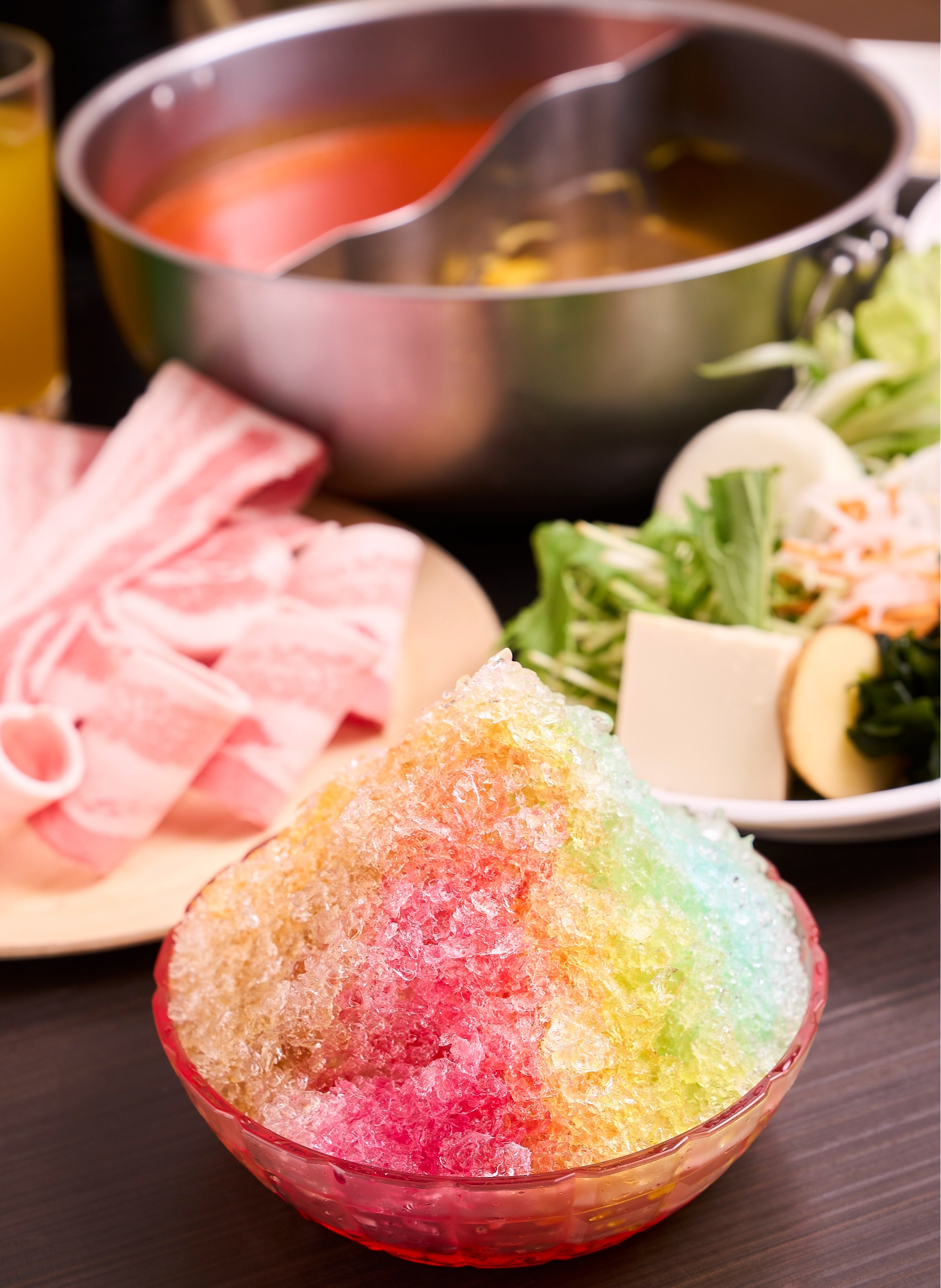 【2色鍋】　銘柄【夢の大地】豚バラ食べ放題コース90分　2,950円(税込)※小学生・幼児料金あり